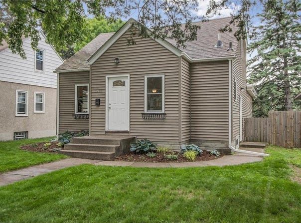3933 Scott Avenue N, Robbinsdale, MN 55422