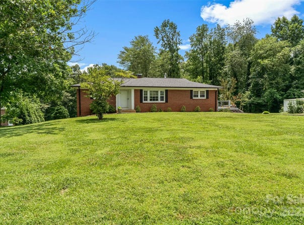713 Bounous Street NW, Valdese, NC 28690