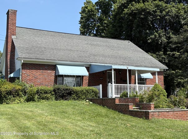 412 Grand Avenue, Clarks Summit, PA 18411
