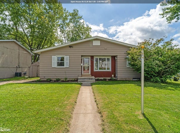 1032 C Avenue, Nevada, IA 50201