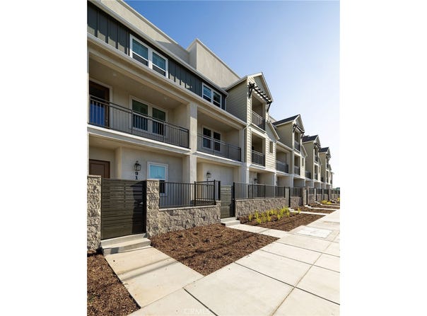 140 S Tulip Avenue, Compton, CA 90220