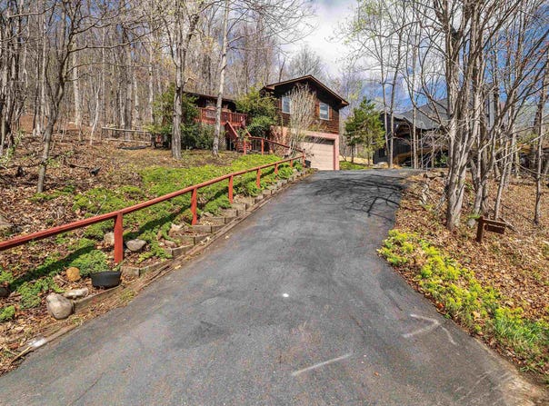 183 DEER DR, MCGAHEYSVILLE, VA 22840