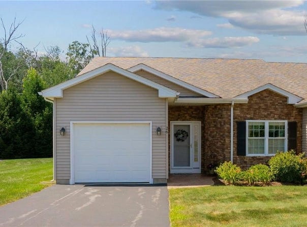 41 Breakneck Hill Road, Lincoln, RI 02865