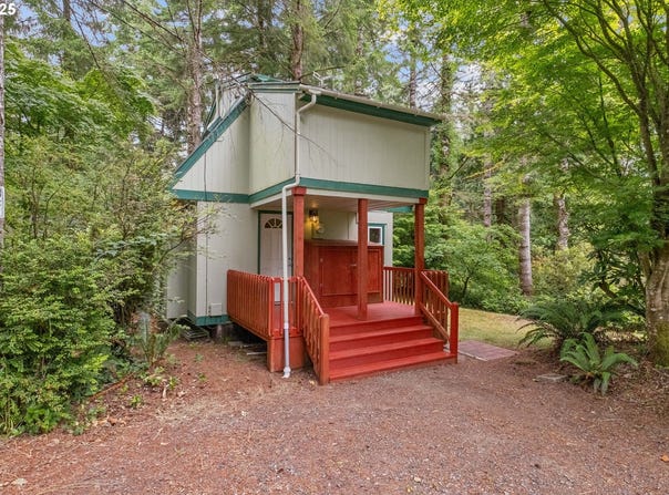 5661 Buck Lake RD, Florence, OR 97439