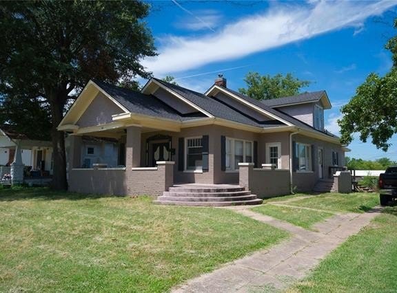 919 S 2nd Street, McAlester, OK 74501