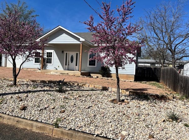 512 Saint Ann St, Fredericksburg, TX 78624