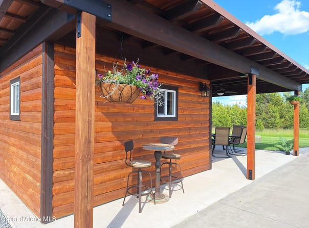 35 Sand Trap Ln, Blanchard, ID 83804