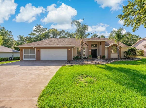 32 LINDER CIRCLE, HOMOSASSA, FL 34446