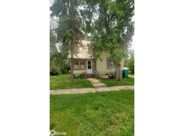 285 Main Street, Stanhope, IA 50246