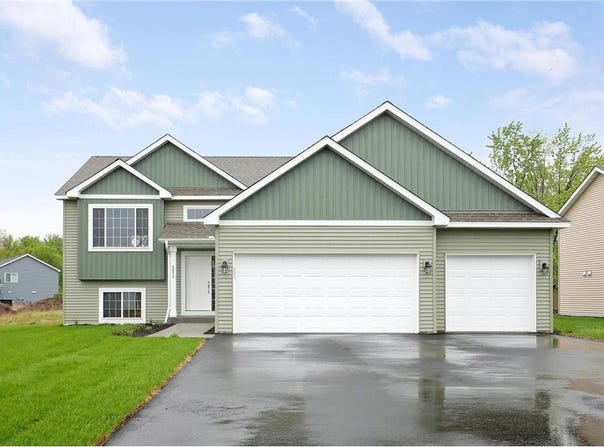 37570 Greenwich Court, North Branch, MN 55056