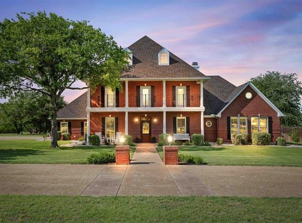 588 Austin Hines Drive, China Spring, TX 76633