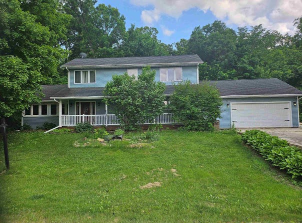 100 PRINCE, POPLAR GROVE, IL 61065