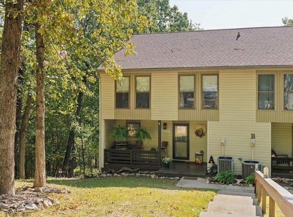 328 Champion Hills Road, Kuttawa, KY 42055