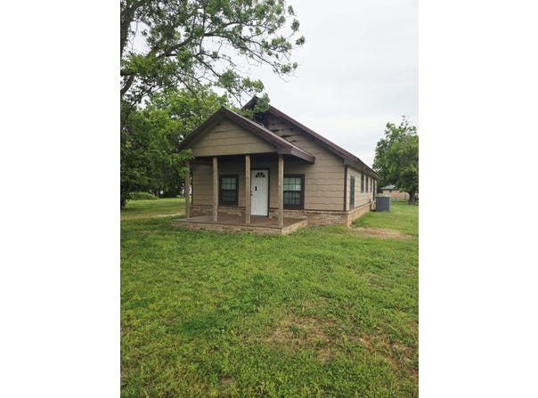519 W Ponca, Garber, OK 73738