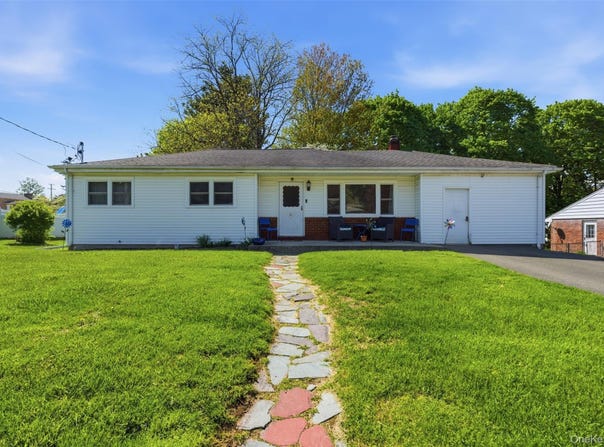 23 Stori Road, Newburgh, NY 12550