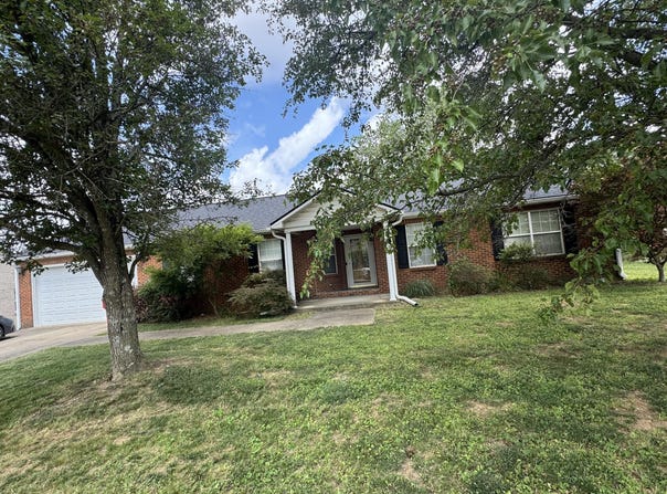 233 Savannah Drive, Nicholasville, KY 40356
