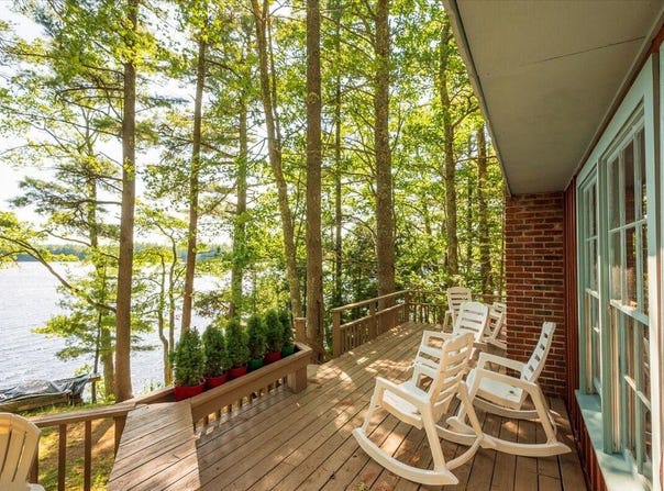 45 Loch Erin Road, Nobleboro, ME 04555