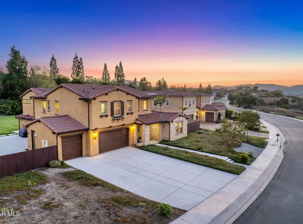 1415 Arroyo View Street, Newbury Park, CA 91320