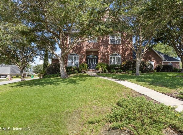 9912 Mockingbird Circle, Ocean Springs, MS 39564