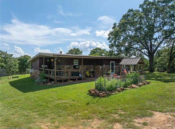 186 Antioch  RD, Booneville, AR 72927