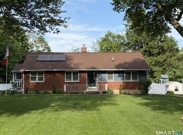 14 Hebron Road, Bolton, CT 06043