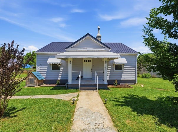 301 Pecan Drive, Calhoun Falls, SC 29628-1226