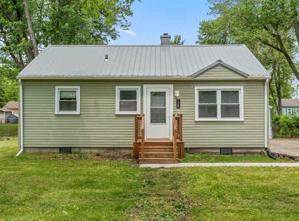 228 Oak Street, Crown Point, IN 46307