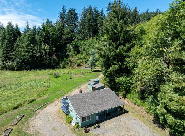 2468 Hidden Valley Road, Toledo, OR 97391