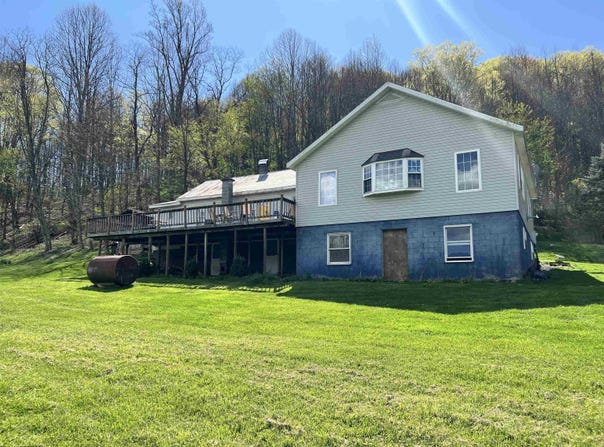 549 Colebank Road, Moatsville, WV 26405