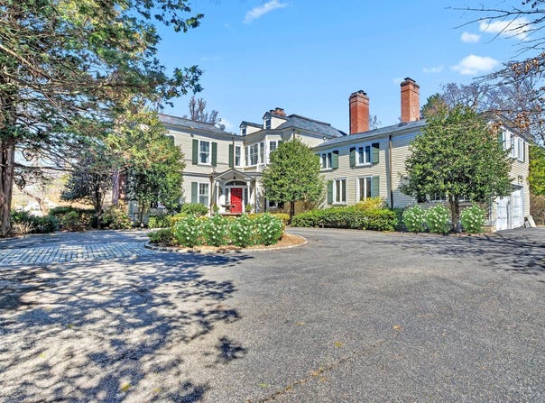 200 Middle Neck Road, Sands Point, NY 11050