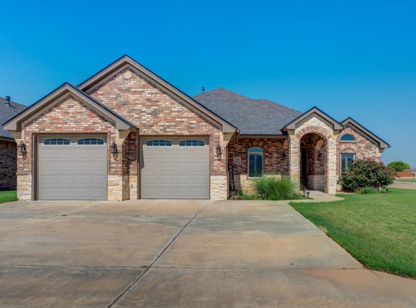 135 Berkshire Avenue, Wolfforth, TX 79382