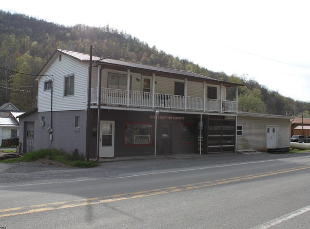 740 Point Mountain Road, Webster Springs, WV 26288