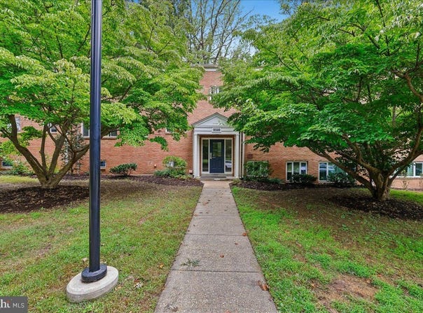 10500 MONTROSE AVE #202, BETHESDA, MD 20814