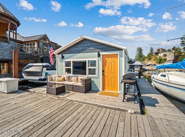 34179 N Scenic Bay, Bayview, ID 83803