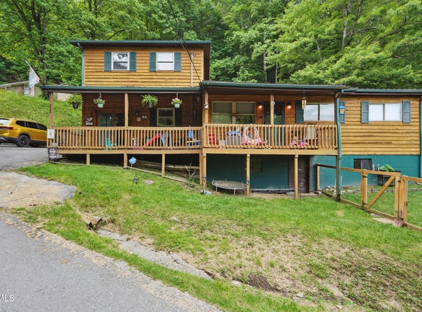 226 Northeast Seventh Street, Norton, VA 24273