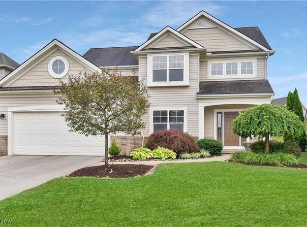 126 Turnberry Crossing, Broadview Heights, OH 44147