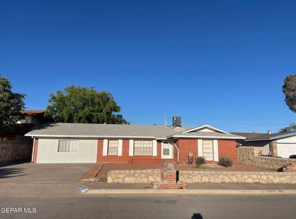 3208 LAMPLITER PL, El Paso, TX 79925
