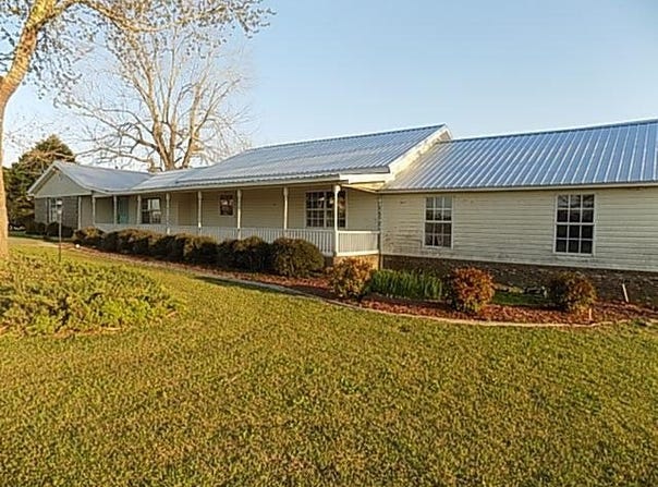 6795 COUNTY ROAD 33, Ashford, AL 36312