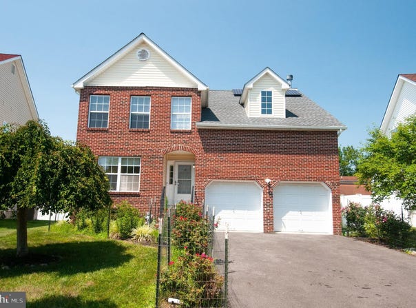 17 YORKSHIRE VILLAGE, LAWRENCE TOWNSHIP, NJ 08648
