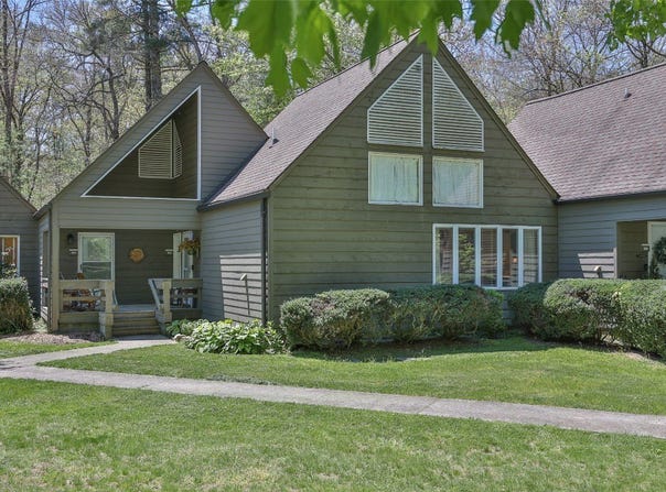 1892 200 River Run Rd, Sapphire, NC 28774