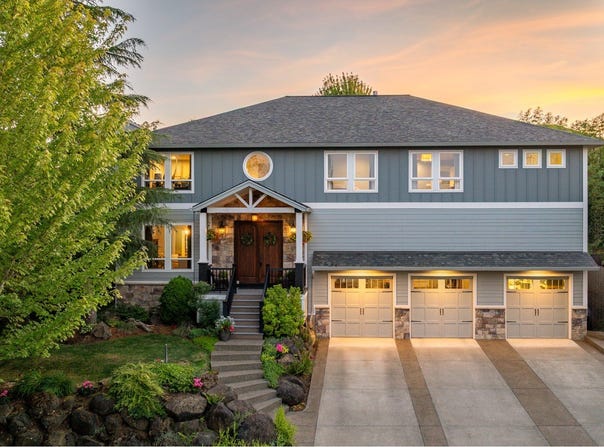 197 SW HOWARD DR, McMinnville, OR 97128