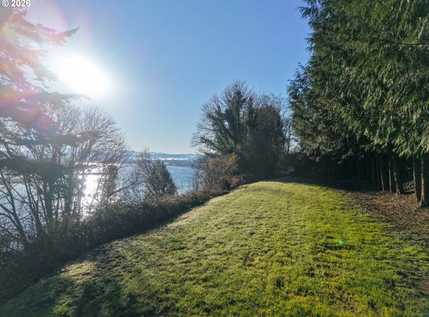 353 OCONNELL St, NorthBend, OR 97459