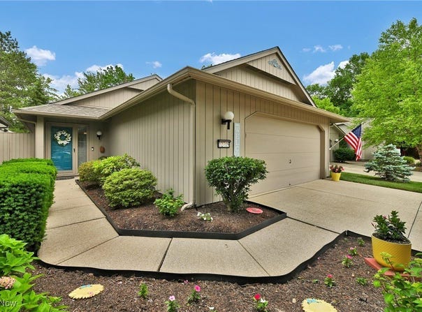 12719 Ionia Court, Strongsville, OH 44149