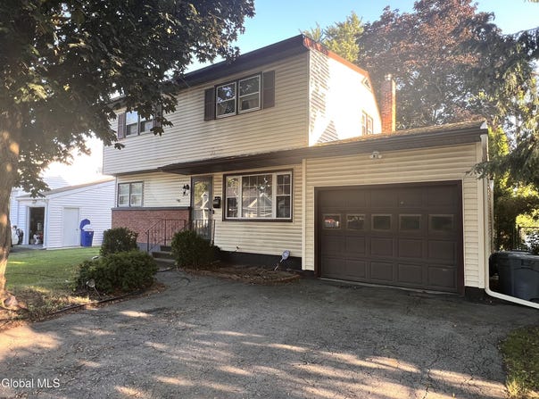 2516 Consaul Road, Schenectady, NY 12304