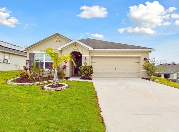 6882 SILVERADO RANCH BOULEVARD, ZEPHYRHILLS, FL 33541