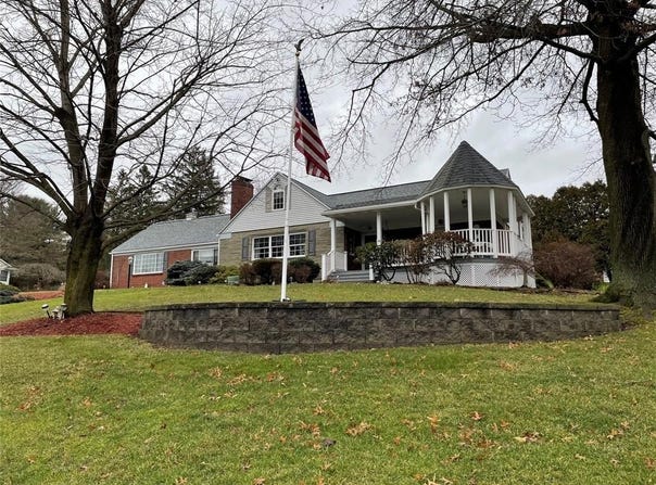 522 Lowell Drive, ENDWELL, NY 13760