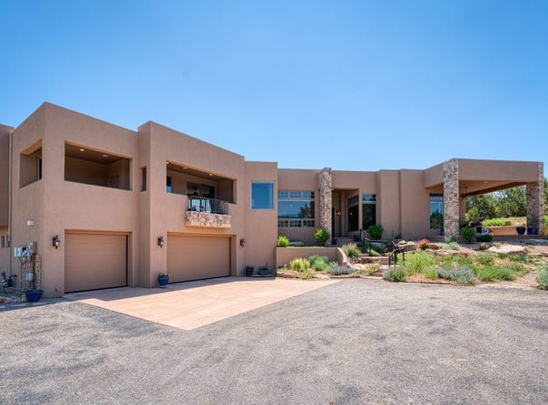 2 CONCHA Court, Sandia Park, NM 87047