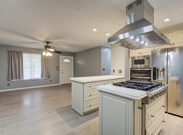 6632 Gamble Road, Birchwood, TN 37308
