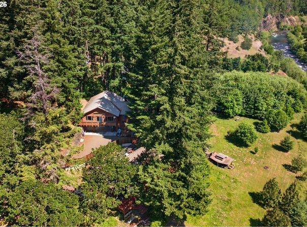 41 PRIVATE LAKE Rd, WhiteSalmon, WA 98672