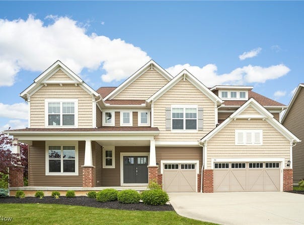30 Harvester Drive, Copley, OH 44321